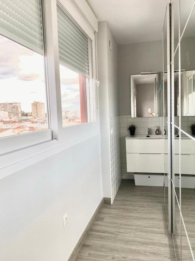 Apartamento Luxury Attics Avenida Italia Parking Incluido Huelva Exterior foto
